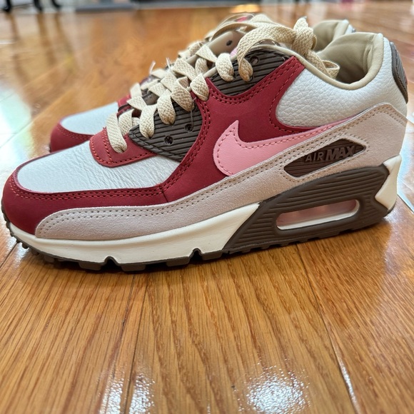 Women’s Nike Air Max 90 - Picture 2 of 6